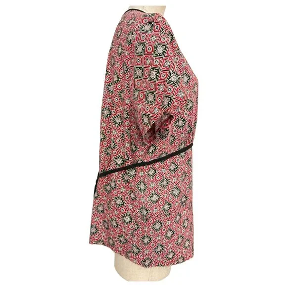 Sb Scrubs Wrap Top Size XL Geometric Pattern Black Red White Pull Over Tie Back - Picture 3 of 7